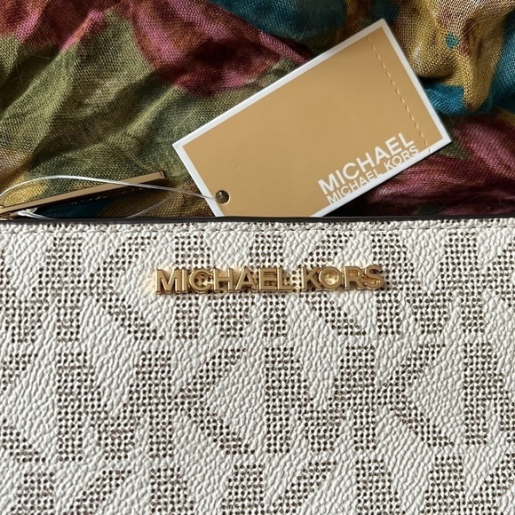 Brand New Michael Kors Vanilla & Luggage Large Top Zip Continental Snap Wallet - Picture 3 of 16